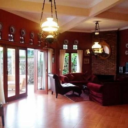 Villa Riri By The London Living Depok Dış mekan fotoğraf